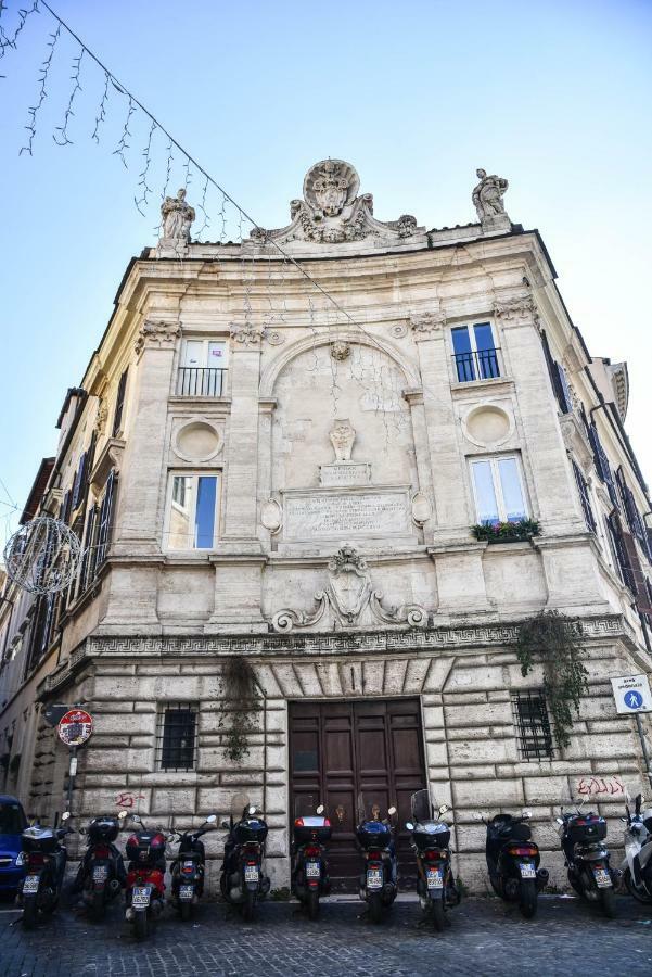Stylish Apartment In Central Rome "Centro Storico" Exterior photo